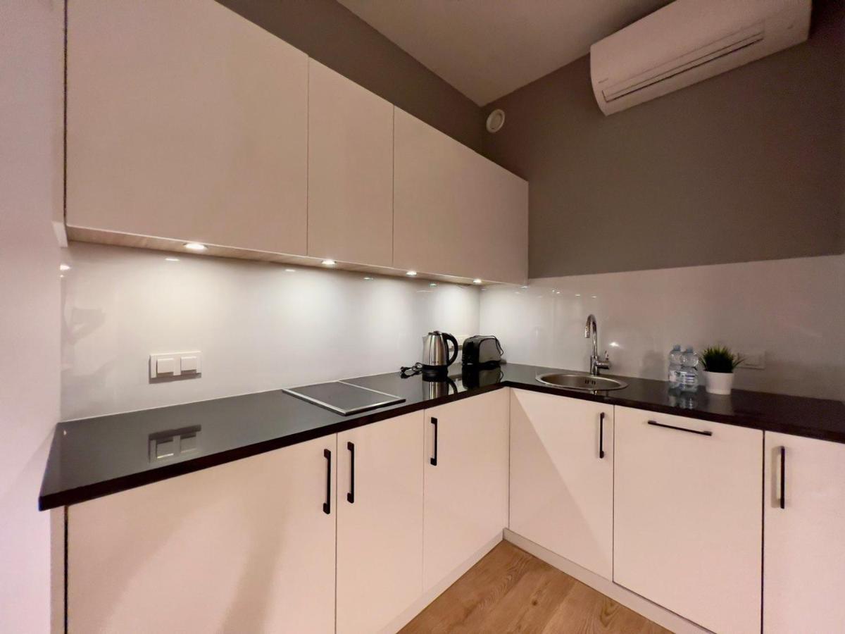K22 Slawinska 503 Sun-City Apart ורשה מראה חיצוני תמונה